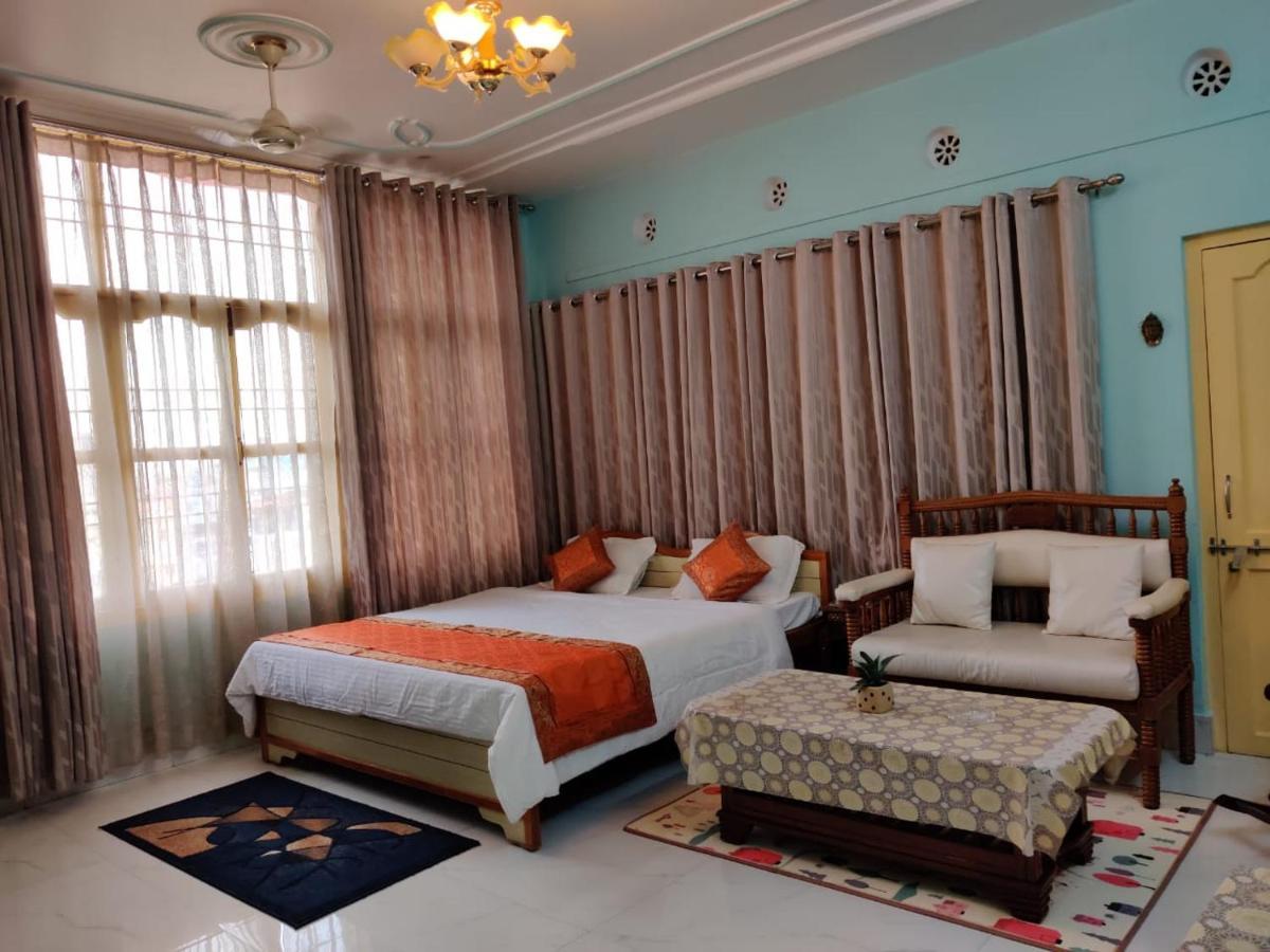 Shiva Ganges View Guest House พาราณสี ภายนอก รูปภาพ