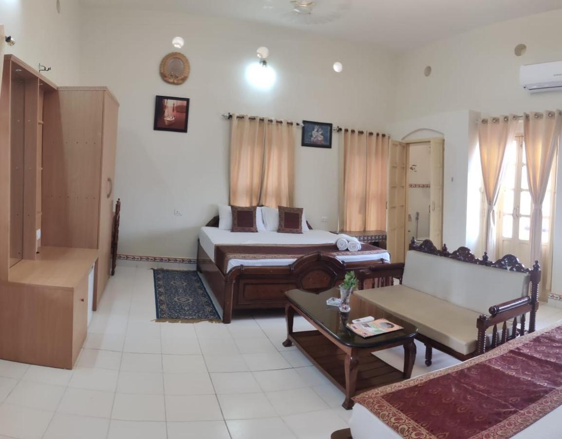 Shiva Ganges View Guest House พาราณสี ภายนอก รูปภาพ