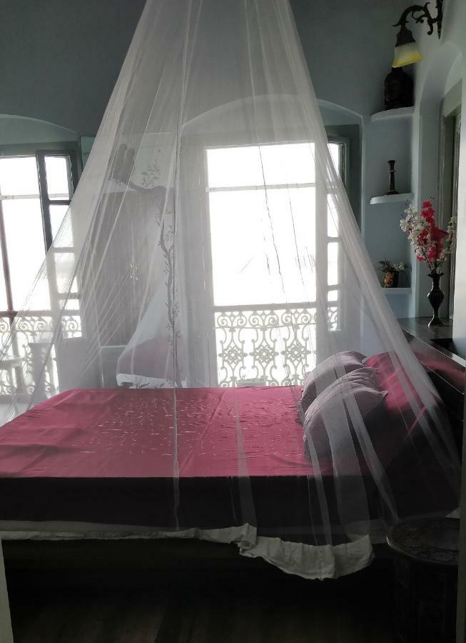 Shiva Ganges View Guest House พาราณสี ภายนอก รูปภาพ