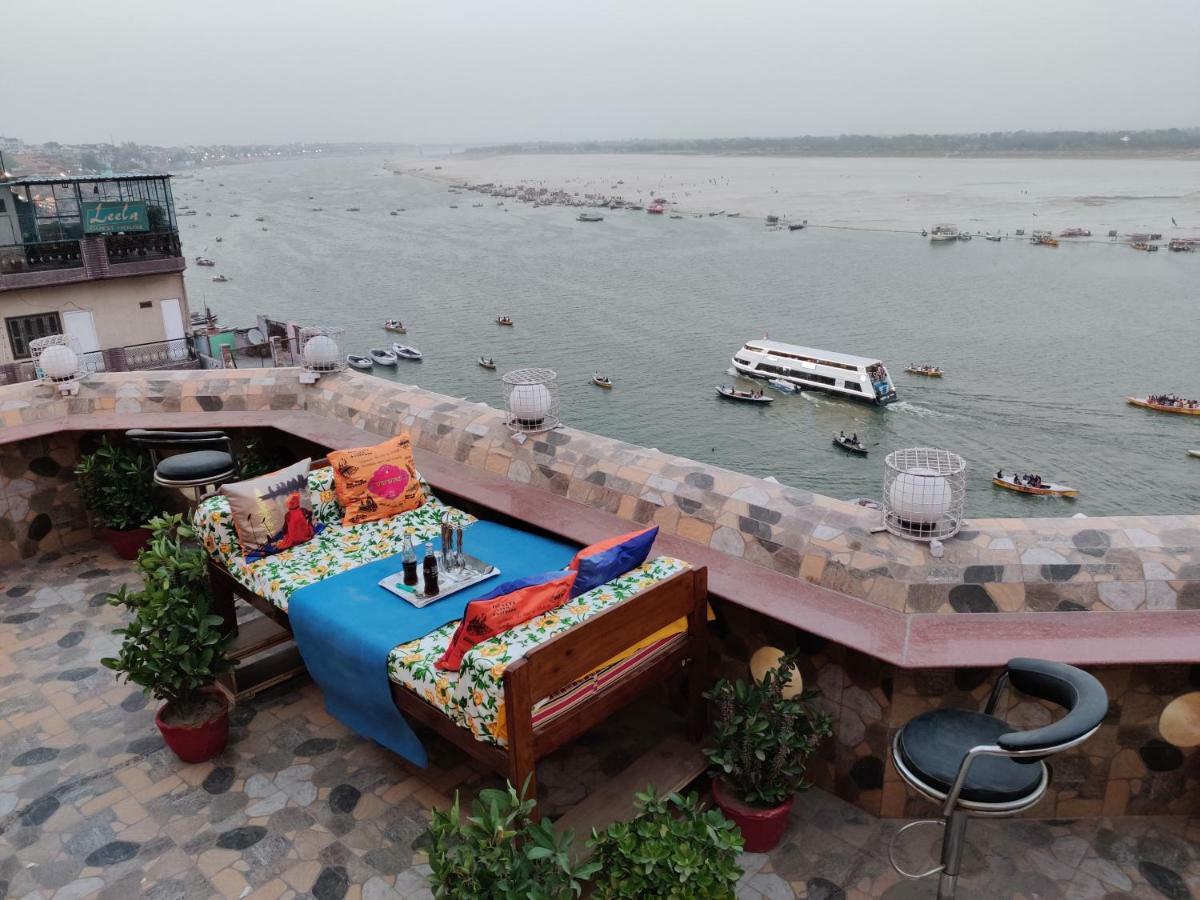 Shiva Ganges View Guest House พาราณสี ภายนอก รูปภาพ